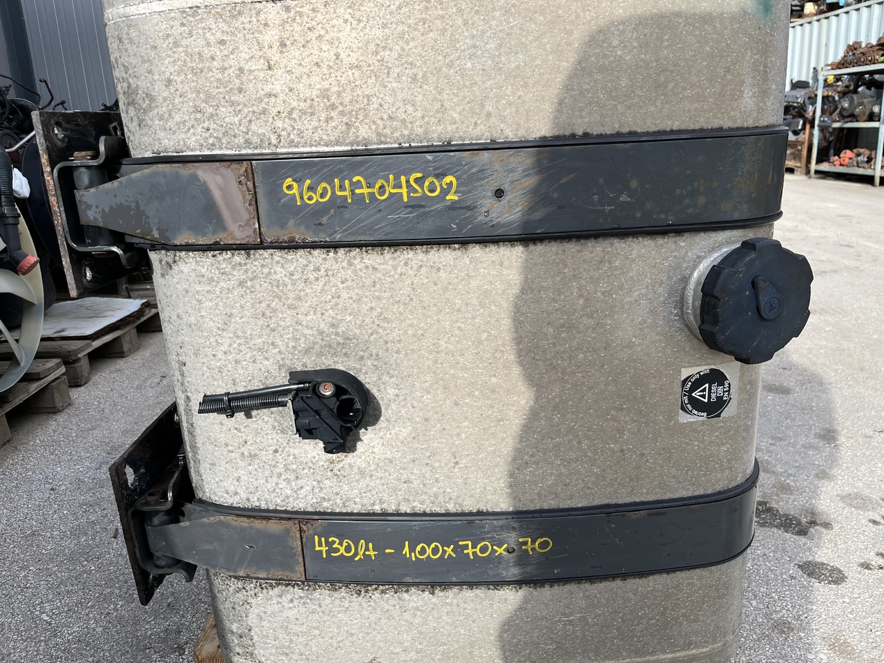 Резервоар за гориво за Камион MERCEDES-BENZ,MAN ACTROS MP4,TGA,TGX: слика 17 Резервоар за гориво за Камион MERCEDES-BENZ,MAN ACTROS MP4,TGA,TGX: слика 17