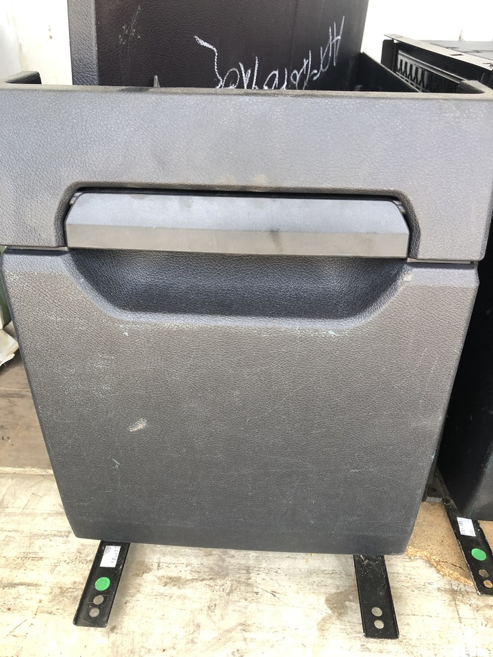 REFRIGERATOR BOX ACTROS MP4 - Универзален дел за Камион: слика 5 REFRIGERATOR BOX ACTROS MP4 - Универзален дел за Камион: слика 5