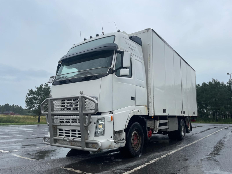 Volvo FH500 Globe XL - Камион сандучар: слика 1 Volvo FH500 Globe XL - Камион сандучар: слика 1
