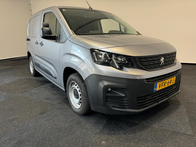 Peugeot PARTNER 1.5 HDI Euro 6 Car pla 3 Zits Airco - Мало комбе: слика 1 Peugeot PARTNER 1.5 HDI Euro 6 Car pla 3 Zits Airco - Мало комбе: слика 1