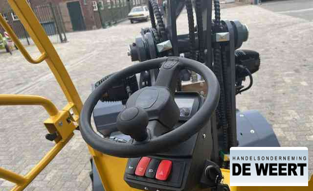 Eurotrac w12s , W12S , W 12 s - Натоварувач на тркала: слика 5 Eurotrac w12s , W12S , W 12 s - Натоварувач на тркала: слика 5
