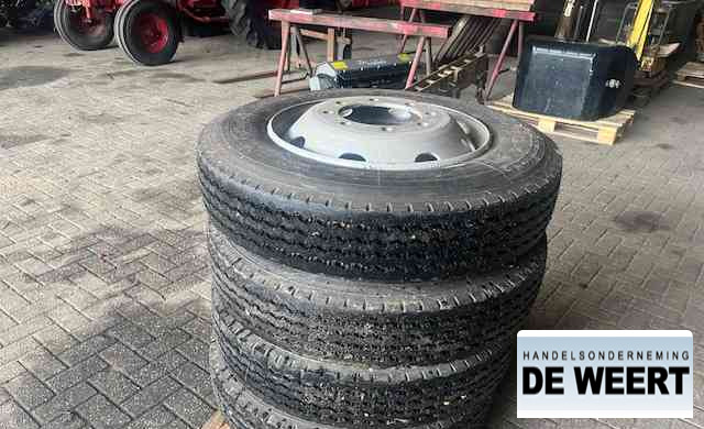 Michelin 9R22.5 , 9 R 22.5 - Гуми и бандажи за Земјоделска машина: слика 3 Michelin 9R22.5 , 9 R 22.5 - Гуми и бандажи за Земјоделска машина: слика 3