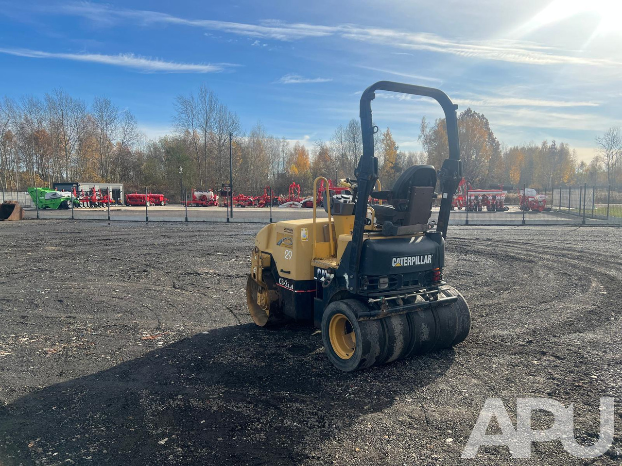 CATERPILLAR CB-225E - Ваљак: слика 3 CATERPILLAR CB-225E - Ваљак: слика 3