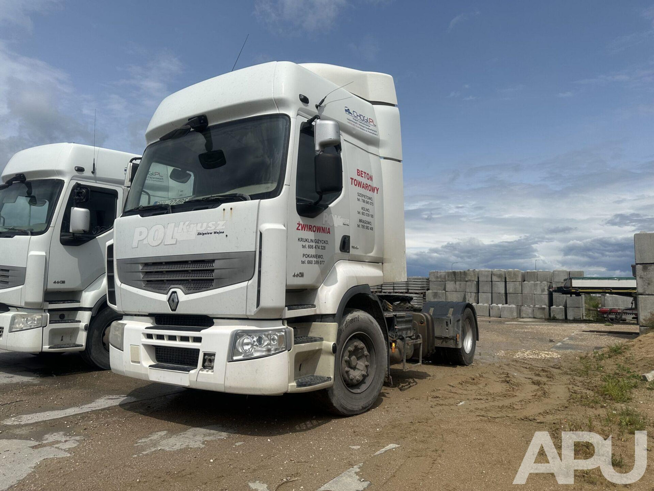 RENAULT PREMIUM 460 - Камион влекач: слика 1 RENAULT PREMIUM 460 - Камион влекач: слика 1