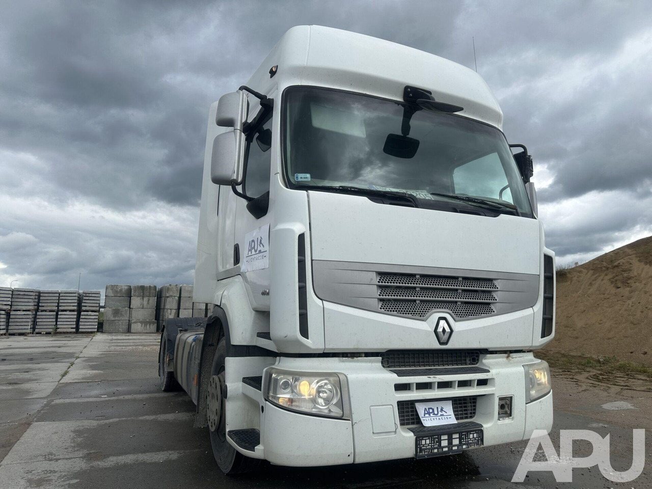 Renault Premium 460 - Камион влекач: слика 3 Renault Premium 460 - Камион влекач: слика 3