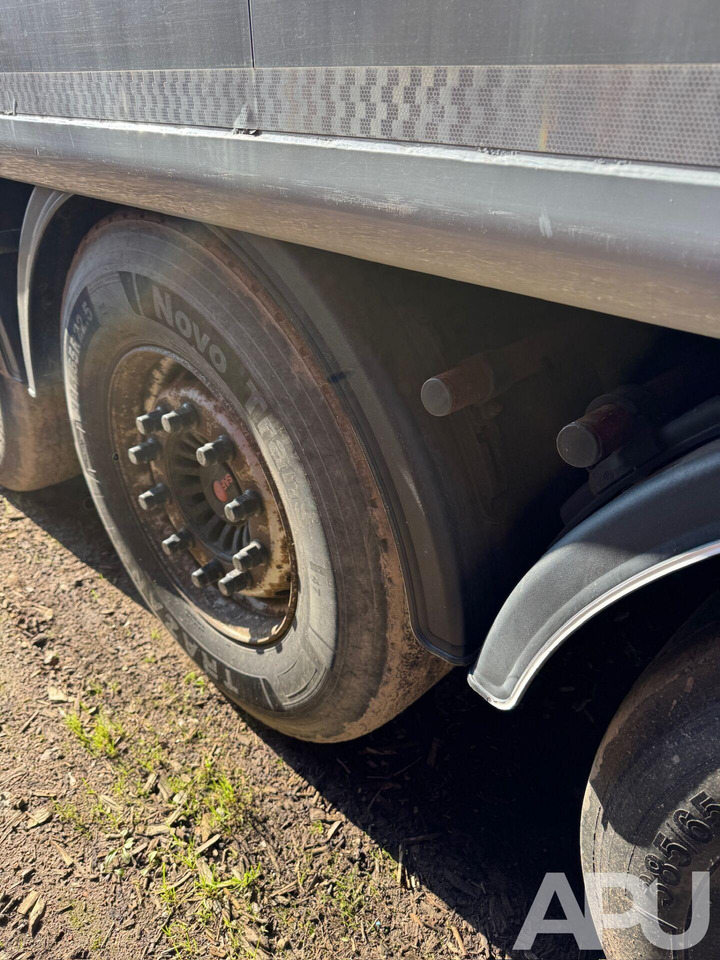 Kraker CF 500 SL - Полуприколка со подвижен под за истовар: слика 5 Kraker CF 500 SL - Полуприколка со подвижен под за истовар: слика 5