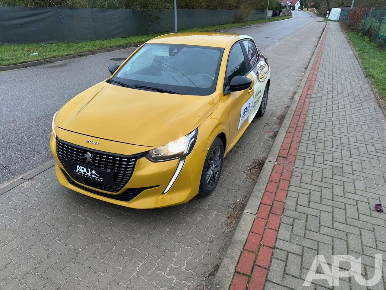PEUGEOT 208 1,2 VAN - Автомобил: слика 1 PEUGEOT 208 1,2 VAN - Автомобил: слика 1