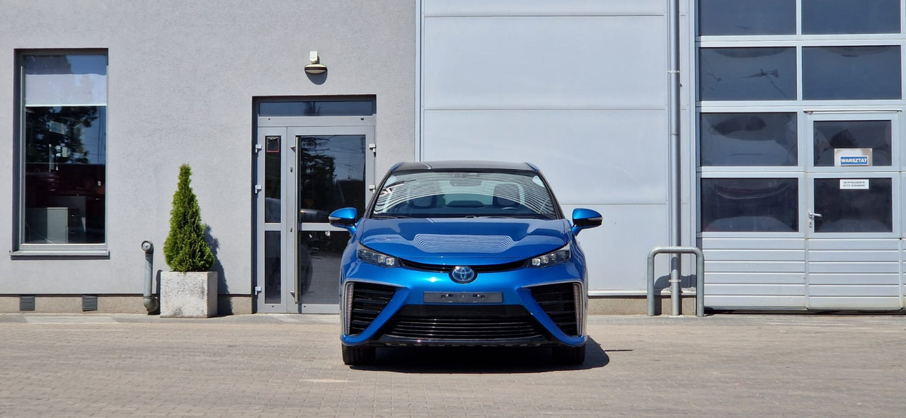 Toyota Mirai - Седан: слика 4 Toyota Mirai - Седан: слика 4