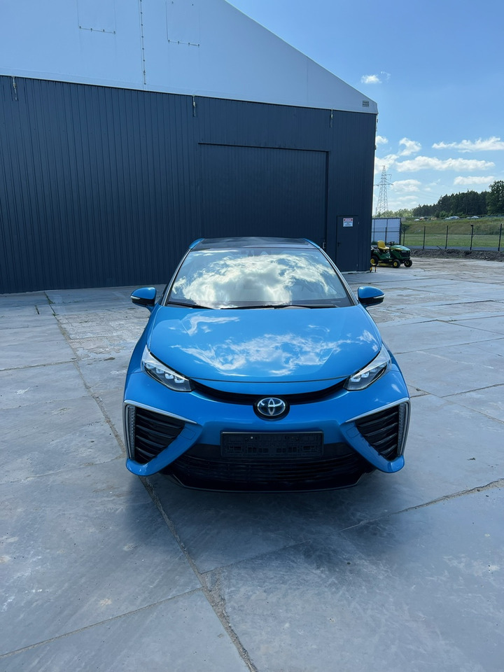 Toyota Mirai - Седан: слика 3 Toyota Mirai - Седан: слика 3