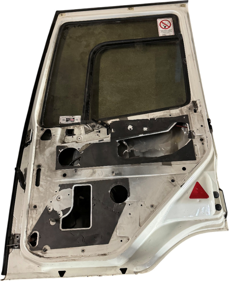 DAF CF EURO 5 DEURS RECHTS ZONDER PANEEL EN SPIEGEL 1950971A5 - Врата и делови за Камион: слика 2 DAF CF EURO 5 DEURS RECHTS ZONDER PANEEL EN SPIEGEL 1950971A5 - Врата и делови за Камион: слика 2