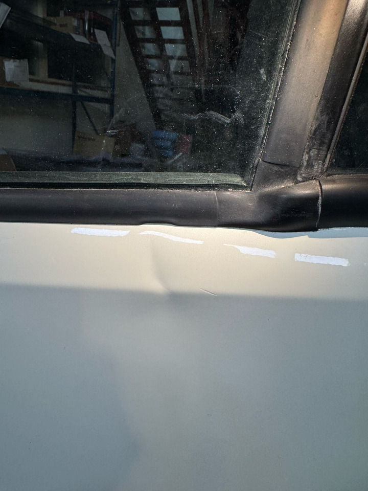 DAF CF EURO 6 PORTIER LINKS COMPLEET 1950970A6 - Врата и делови за Камион: слика 3 DAF CF EURO 6 PORTIER LINKS COMPLEET 1950970A6 - Врата и делови за Камион: слика 3