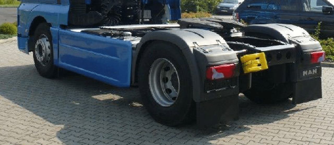 MAN TGA TGX ZIJSKIRT WB 3900MM EURO 3-5 PRIMER 000078A - Каросерија и екстериер за Камион: слика 2 MAN TGA TGX ZIJSKIRT WB 3900MM EURO 3-5 PRIMER 000078A - Каросерија и екстериер за Камион: слика 2