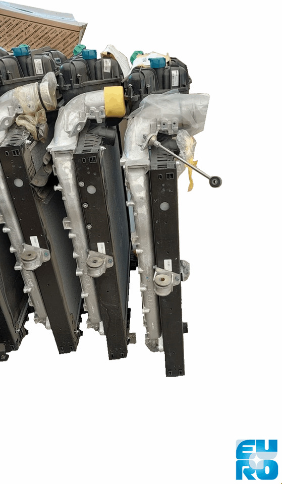 RADIATOR+INTERCOOLER KIT NIEUWE OE MAN TGS 3, nieuwe generatie Kleinere cabine 000180 - Радијатор за Камион: слика 2 RADIATOR+INTERCOOLER KIT NIEUWE OE MAN TGS 3, nieuwe generatie Kleinere cabine 000180 - Радијатор за Камион: слика 2