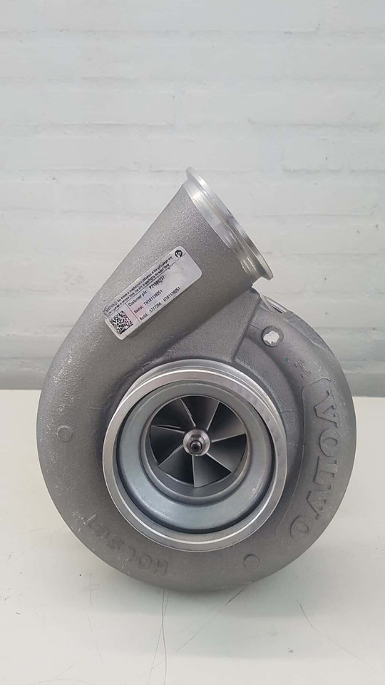 VOLVO D13K FH/FM 2013- E6 TURBOCOMPRESSOR V 21989961 - Турбо за Камион: слика 1 VOLVO D13K FH/FM 2013- E6 TURBOCOMPRESSOR V 21989961 - Турбо за Камион: слика 1