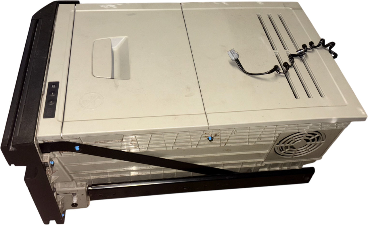 VOLVO FH4 KOELER (KOELBOX ONDER BED) COMPLEET + borg 82174077UC - Кабина и ентериер за Камион: слика 1 VOLVO FH4 KOELER (KOELBOX ONDER BED) COMPLEET + borg 82174077UC - Кабина и ентериер за Камион: слика 1