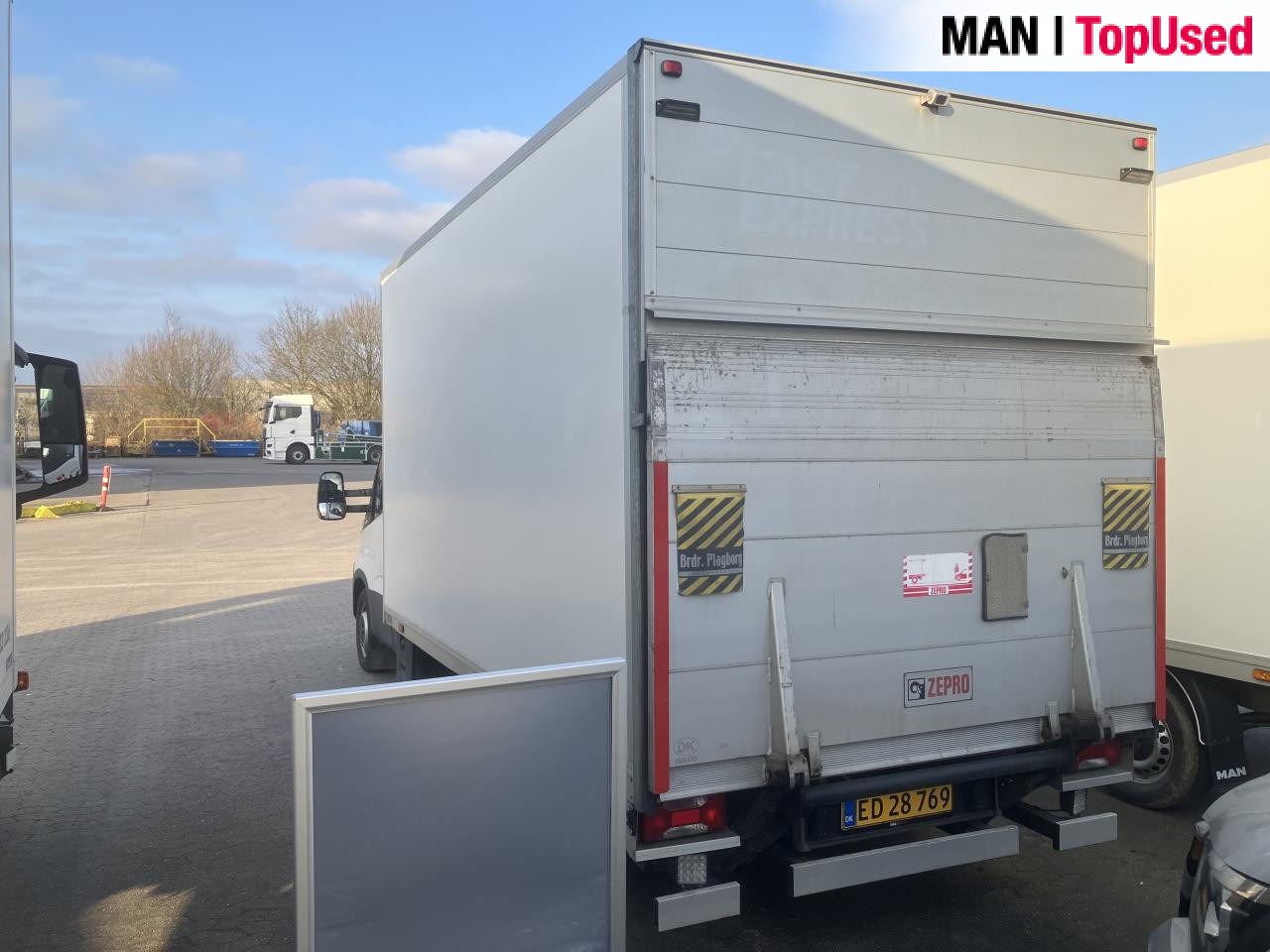IVECO 35S16 - Комбе фургон: слика 4 IVECO 35S16 - Комбе фургон: слика 4