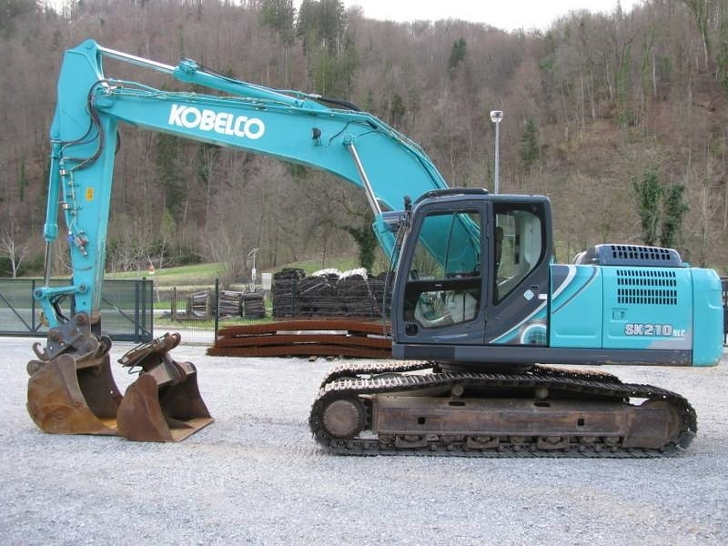 Kobelco SK210NLC-10 Vsa oprema TOP stanje - Багер гасеничар: слика 3 Kobelco SK210NLC-10 Vsa oprema TOP stanje - Багер гасеничар: слика 3