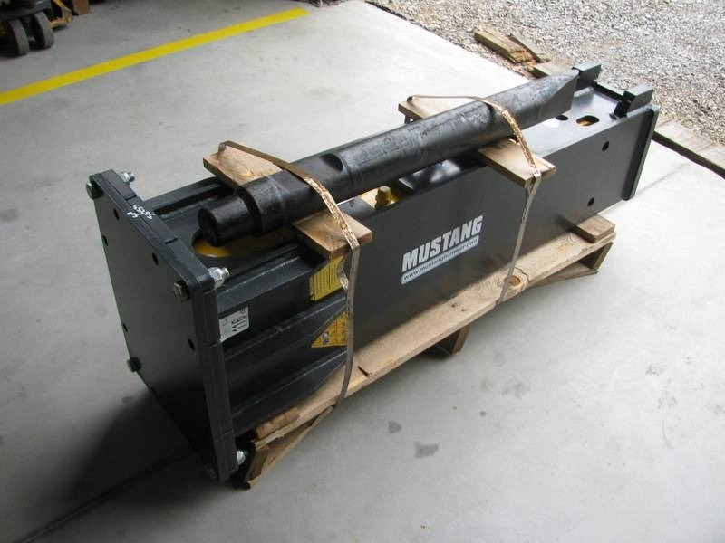 Mustang HM1302 NOVO teža 800kg - Хидрауличен чекан за Градежна машина: слика 3 Mustang HM1302 NOVO teža 800kg - Хидрауличен чекан за Градежна машина: слика 3