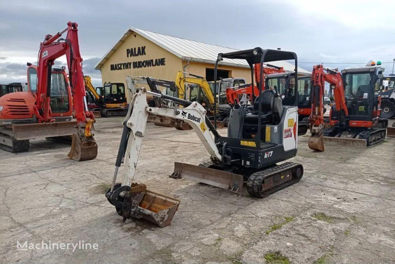 Мини багер Bobcat E17 mini excavator: слика 7