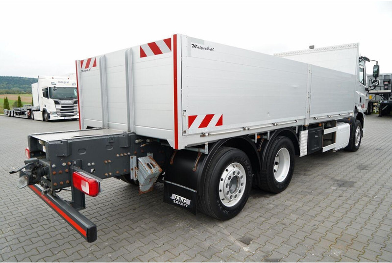 DAF CF 410 / 6x2 / BURTOWY / DO BUDOWLANKI / EURO 6 / OŚ PODNOSZONA - Камион со платформа: слика 4 DAF CF 410 / 6x2 / BURTOWY / DO BUDOWLANKI / EURO 6 / OŚ PODNOSZONA - Камион со платформа: слика 4