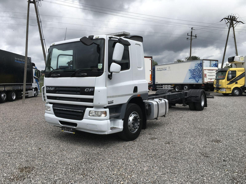 DAF CF 65.220 - Камион со кабинска шасија: слика 1 DAF CF 65.220 - Камион со кабинска шасија: слика 1