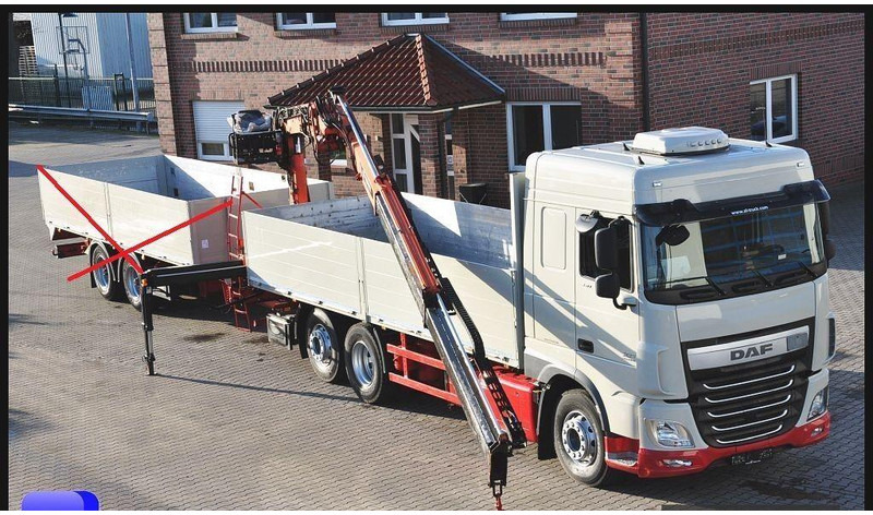 DAF XF 440 - Камион со платформа, Камион со кран: слика 1 DAF XF 440 - Камион со платформа, Камион со кран: слика 1