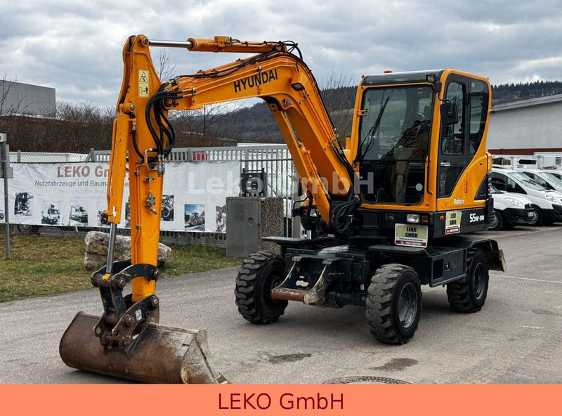 Hyundai Robex 55W-9A Mit Drei Löffeln - Багер на тркала: слика 3 Hyundai Robex 55W-9A Mit Drei Löffeln - Багер на тркала: слика 3