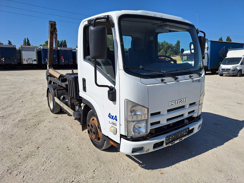 Isuzu 4X4 - container transport - Камион за подигање контејнери: слика 1 Isuzu 4X4 - container transport - Камион за подигање контејнери: слика 1