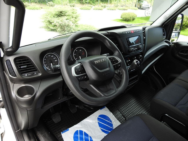 Iveco DAILY 35C14 KONTENER 8 PALET TEMPOMAT KLIMATYZACJA  BLIŹNIACZE K - Комбе фургон: слика 2 Iveco DAILY 35C14 KONTENER 8 PALET TEMPOMAT KLIMATYZACJA  BLIŹNIACZE K - Комбе фургон: слика 2