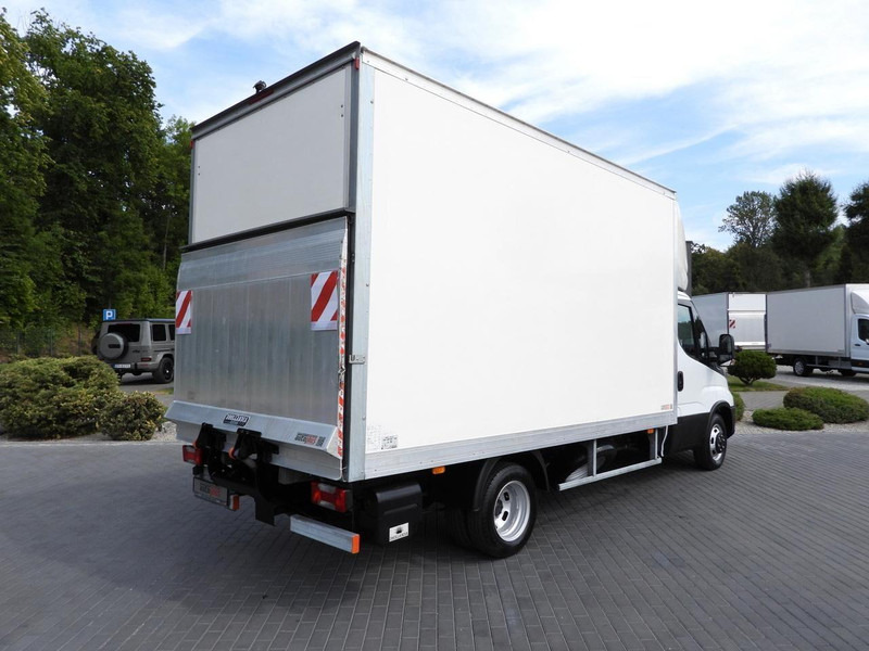 Iveco DAILY 35C16 KONTENER WINDA 8 PALET TEMPOMAT AUTOMAT HI-MATIC BLI - Комбе фургон: слика 3 Iveco DAILY 35C16 KONTENER WINDA 8 PALET TEMPOMAT AUTOMAT HI-MATIC BLI - Комбе фургон: слика 3