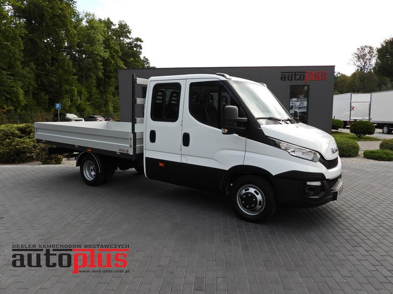 Iveco DAILY 35C17 SKRZYNIA PODWÓJNA KABINA DOKA 7 MIEJSC TEMPOMAT BLIŹ - Комбе со отворен сандак: слика 1 Iveco DAILY 35C17 SKRZYNIA PODWÓJNA KABINA DOKA 7 MIEJSC TEMPOMAT BLIŹ - Комбе со отворен сандак: слика 1
