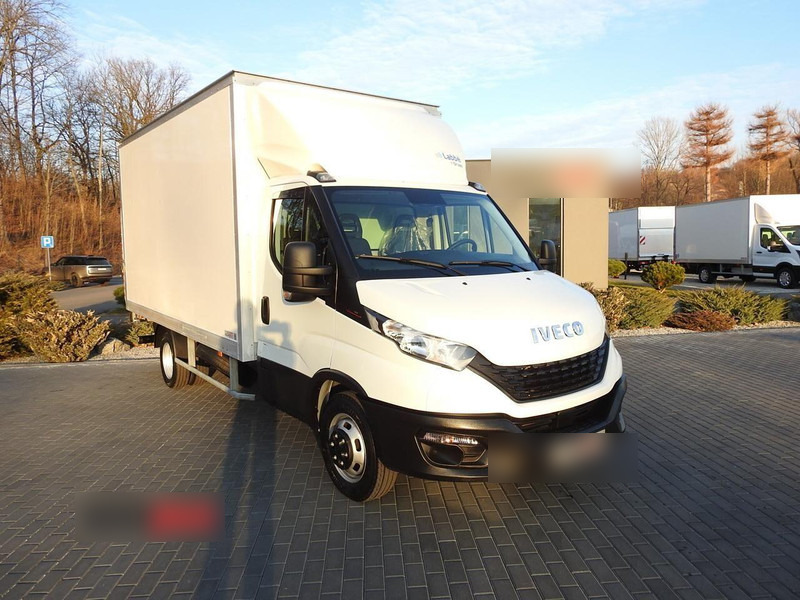 Iveco DAILY 35S16 KONTENER WINDA 8 PALET TEMPOMAT KLIMATYZACJA BLIŹNIA - Комбе фургон: слика 1 Iveco DAILY 35S16 KONTENER WINDA 8 PALET TEMPOMAT KLIMATYZACJA BLIŹNIA - Комбе фургон: слика 1