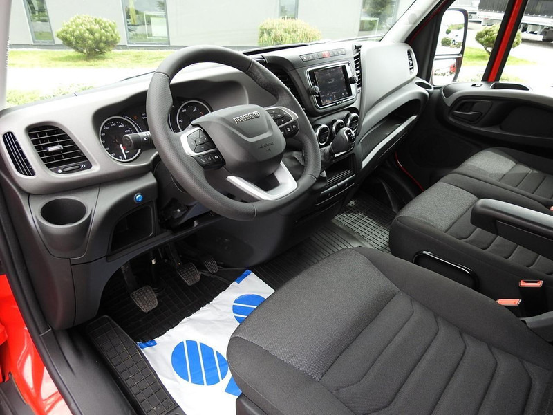 Iveco DAILY 35S18 NOWY KONTENER 10 PALET TEMPOMAT NAWIGACJA KLIMATYZAC - Комбе фургон: слика 2 Iveco DAILY 35S18 NOWY KONTENER 10 PALET TEMPOMAT NAWIGACJA KLIMATYZAC - Комбе фургон: слика 2