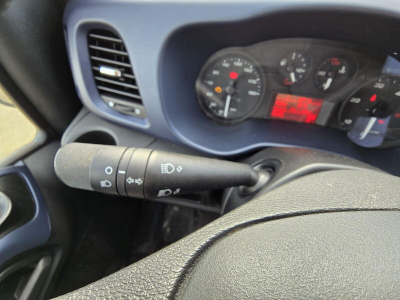 Лизинг на Iveco Daily 35-140 - Carrier Xarios 350 frigo Iveco Daily 35-140 - Carrier Xarios 350 frigo: слика 18 Лизинг на Iveco Daily 35-140 - Carrier Xarios 350 frigo Iveco Daily 35-140 - Carrier Xarios 350 frigo: слика 18