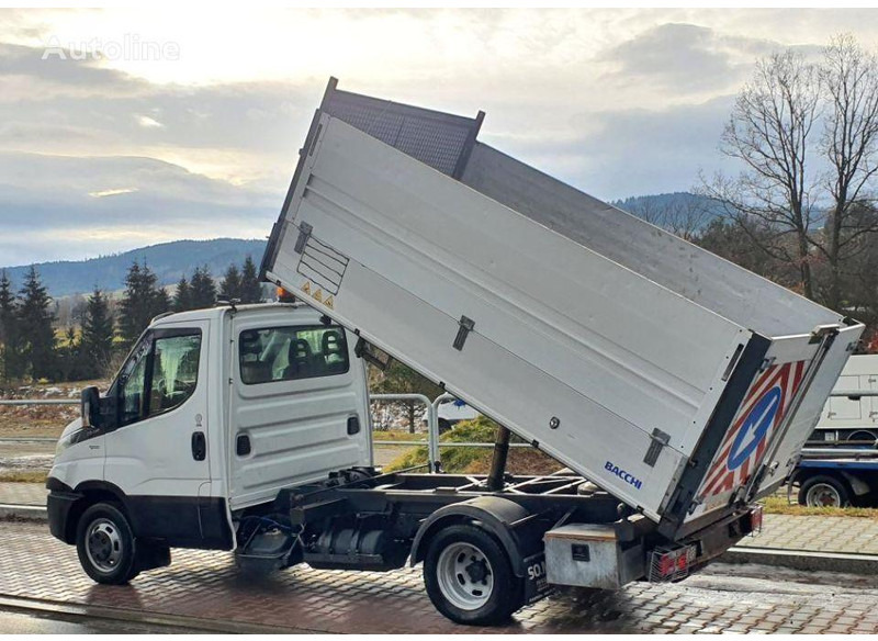 Iveco Daily 35c-14 3 way tipper BENZIN - Комби кипер: слика 3 Iveco Daily 35c-14 3 way tipper BENZIN - Комби кипер: слика 3