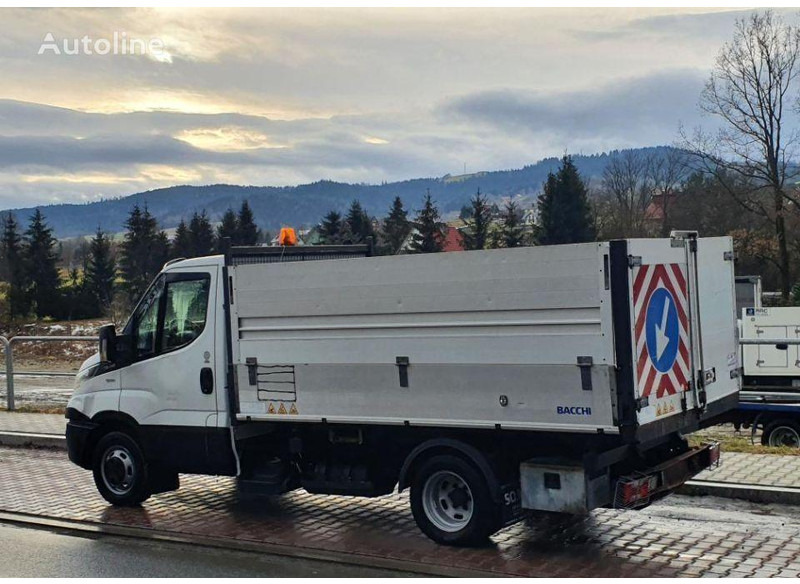 Iveco Daily 35c-14 3 way tipper BENZIN - Комби кипер: слика 5 Iveco Daily 35c-14 3 way tipper BENZIN - Комби кипер: слика 5