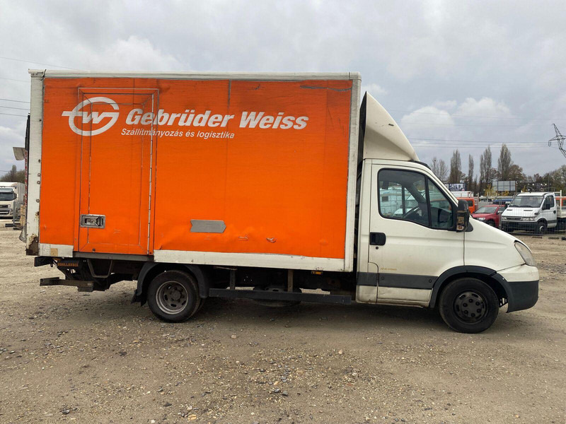 Iveco Daily 40 C 15 - Koffer + DHollandia LBW - Комбе фургон: слика 4 Iveco Daily 40 C 15 - Koffer + DHollandia LBW - Комбе фургон: слика 4