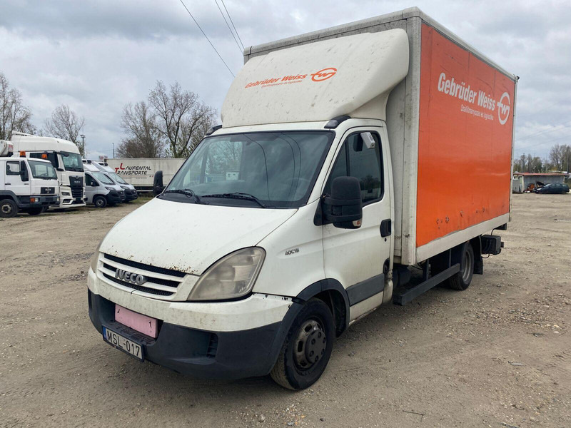 Iveco Daily 40 C 15 - Koffer + DHollandia LBW - Комбе фургон: слика 2 Iveco Daily 40 C 15 - Koffer + DHollandia LBW - Комбе фургон: слика 2
