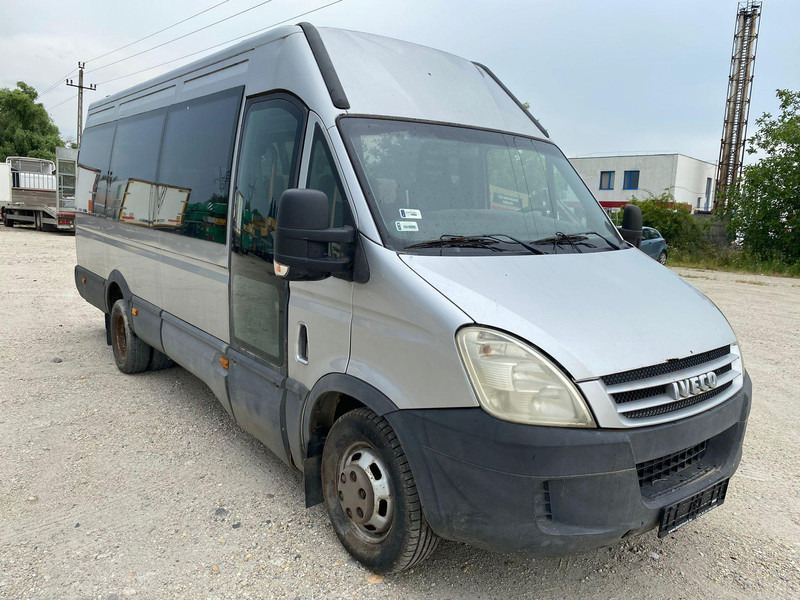 Iveco Daily 50 C 18 - 20 personal minibus - Минибус, Патничко комбе: слика 2 Iveco Daily 50 C 18 - 20 personal minibus - Минибус, Патничко комбе: слика 2