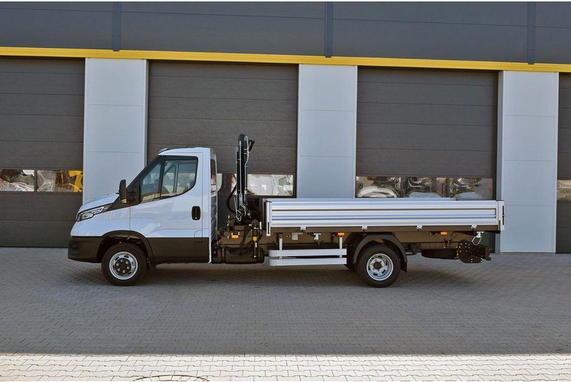 Iveco Daily 50C21H 3 way tipper + crane Hiab T-CLX 029 - Кипер, Камион со кран: слика 1 Iveco Daily 50C21H 3 way tipper + crane Hiab T-CLX 029 - Кипер, Камион со кран: слика 1