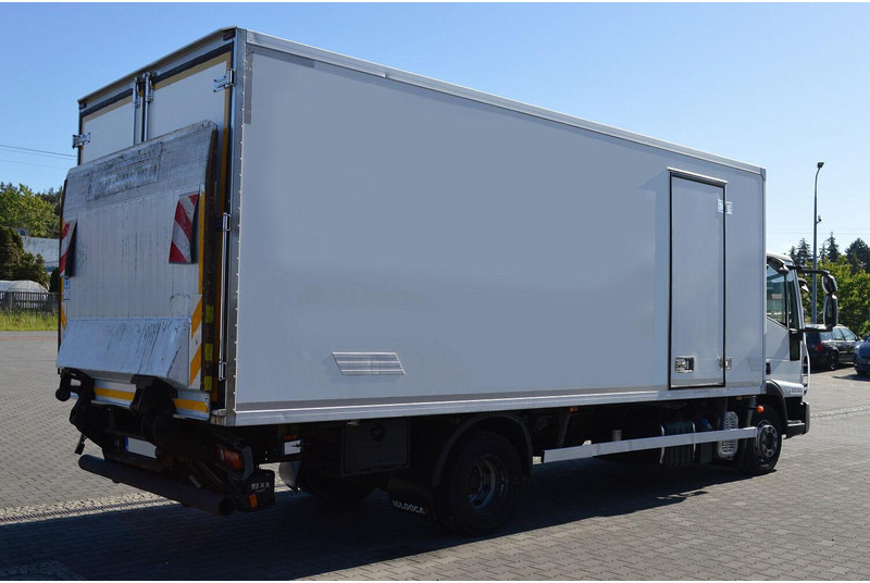 Iveco EUROCARGO 120EL18 REFRIGERATOR+LIFT SIDE DOOR - Камион ладилник: слика 4 Iveco EUROCARGO 120EL18 REFRIGERATOR+LIFT SIDE DOOR - Камион ладилник: слика 4