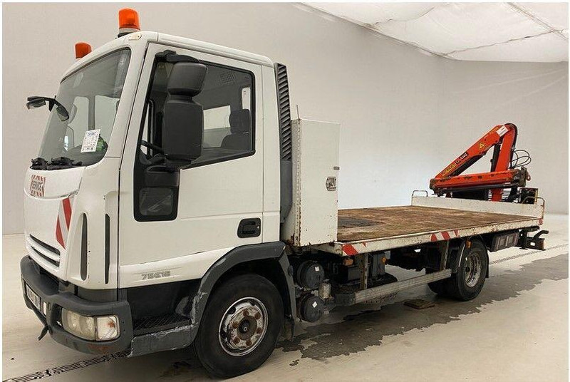 Iveco Eurocargo 75E18 - Камион со платформа, Камион со кран: слика 1 Iveco Eurocargo 75E18 - Камион со платформа, Камион со кран: слика 1