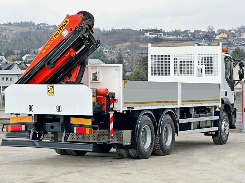 Iveco TRAKKER 360 * PRITSCHE 6,80* PK 16002 B+FUNK*6x4 - Камион со платформа, Камион со кран: слика 5 Iveco TRAKKER 360 * PRITSCHE 6,80* PK 16002 B+FUNK*6x4 - Камион со платформа, Камион со кран: слика 5