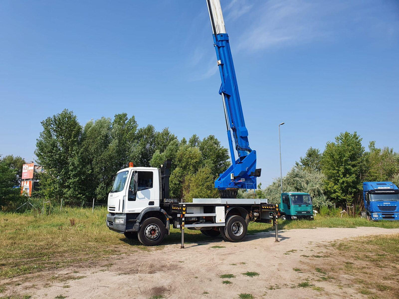 Iveco Eurocargo ML 180 E 24 - Bizocchi KJF 320 lifting basket 32 m - Камион, Камион со кран: слика 2 Iveco Eurocargo ML 180 E 24 - Bizocchi KJF 320 lifting basket 32 m - Камион, Камион со кран: слика 2