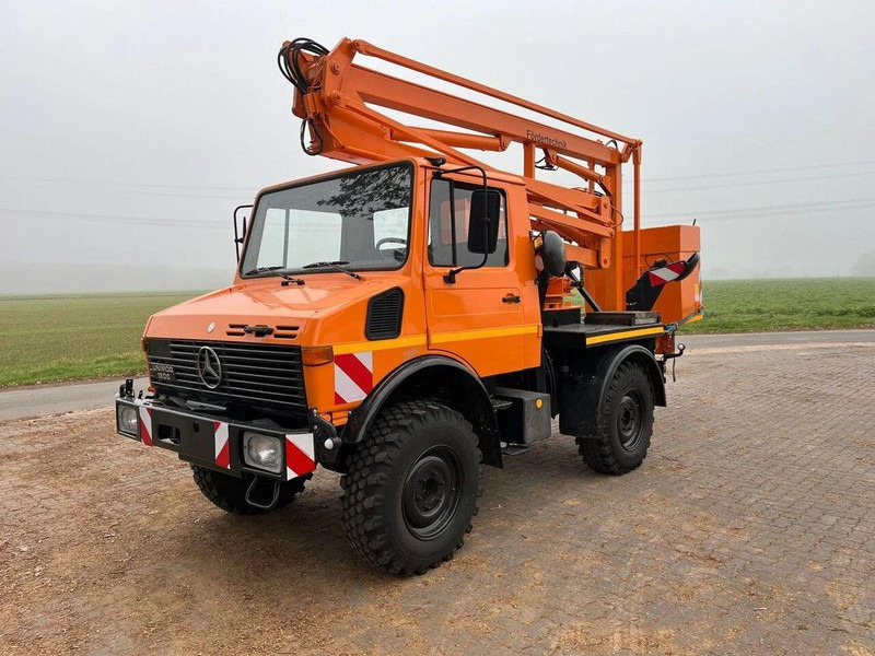 Mercedes-Benz Unimog 1200 4x4 - Lifting basket - Камион, Камион со кран: слика 1 Mercedes-Benz Unimog 1200 4x4 - Lifting basket - Камион, Камион со кран: слика 1
