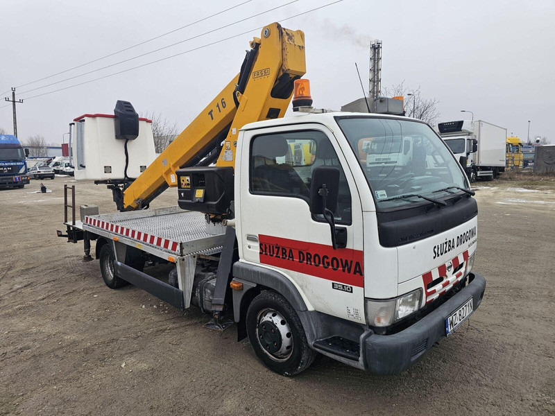 Nissan Cabstar 35.10 - Socage Lifting Basket - 16m - Камион, Камион со кран: слика 2 Nissan Cabstar 35.10 - Socage Lifting Basket - 16m - Камион, Камион со кран: слика 2