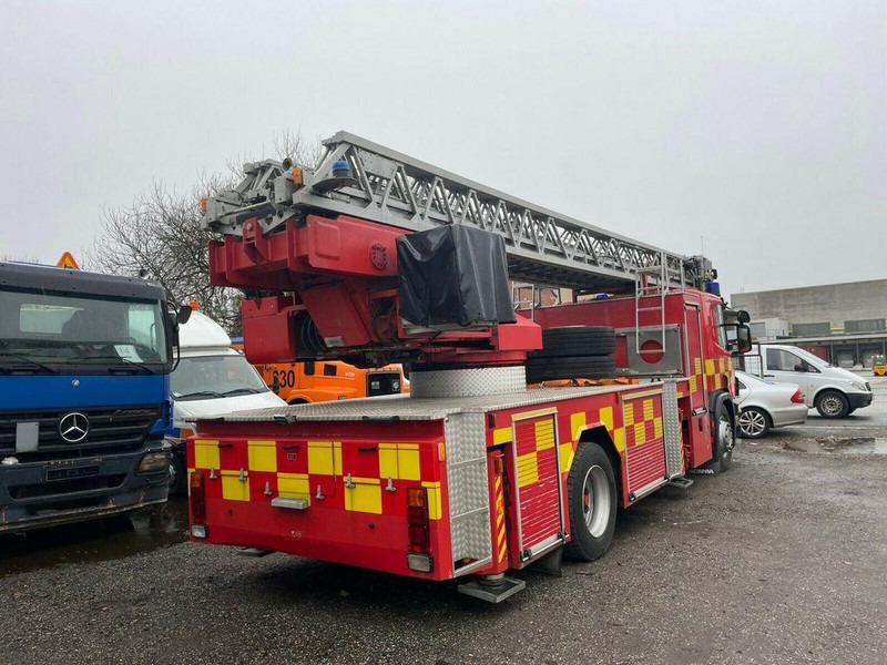 Scania P94-300 Emelőkosaras 33m - Камион, Камион со кран: слика 3 Scania P94-300 Emelőkosaras 33m - Камион, Камион со кран: слика 3