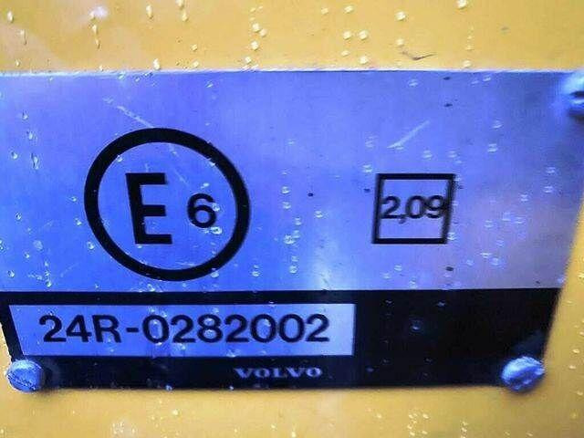 Volvo F 6 RAIL ROAD Platform Schienen TWO WAY - Камион, Камион со кран: слика 2 Volvo F 6 RAIL ROAD Platform Schienen TWO WAY - Камион, Камион со кран: слика 2