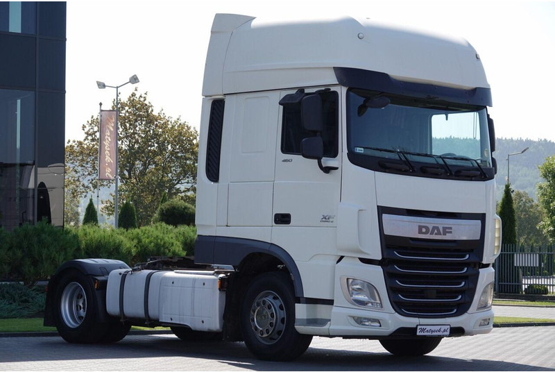 DAF XF 460 / MANUAL / STANDARD / SUPER SPACE CAB / EURO 6 - Камион влекач: слика 1 DAF XF 460 / MANUAL / STANDARD / SUPER SPACE CAB / EURO 6 - Камион влекач: слика 1