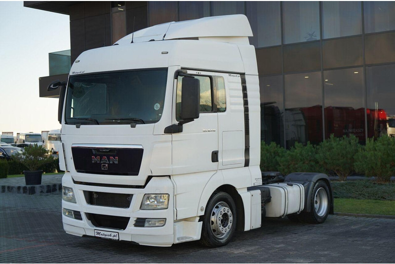 MAN TGX 18.440 / XLX / MEGA / MANUAL / LOW DECK - Камион влекач: слика 4 MAN TGX 18.440 / XLX / MEGA / MANUAL / LOW DECK - Камион влекач: слика 4